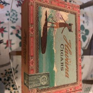 Maileg Mum & Dad mouse in cigar box